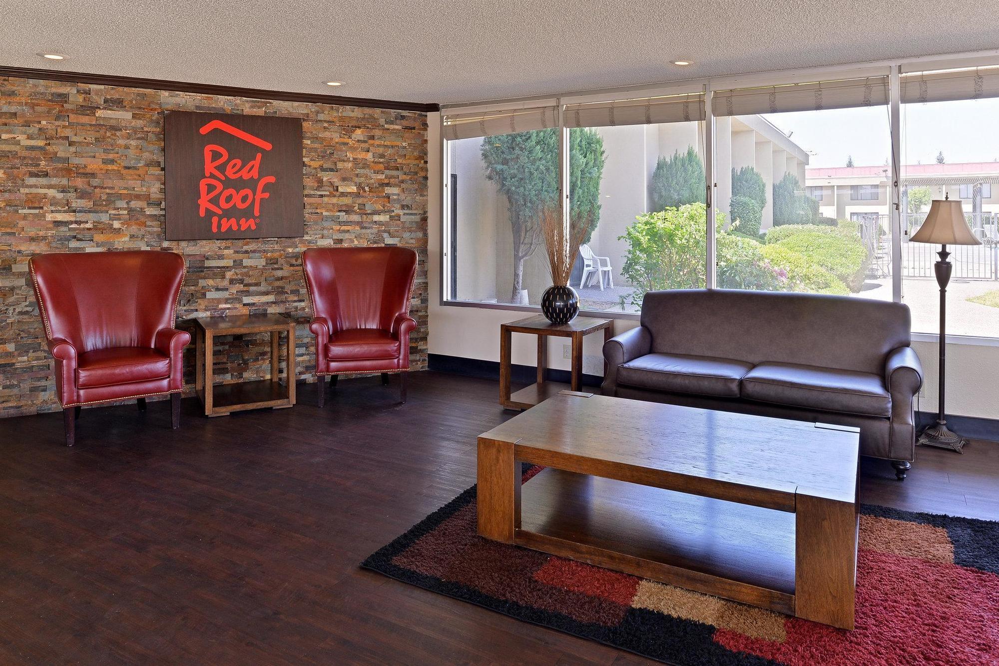 Fresno City Inn Hotel 2*
