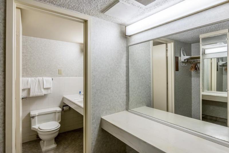Fresno City Inn 2*
