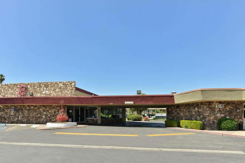 Fresno City Inn Hotel 2*